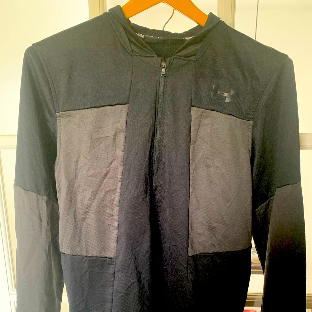4/$20 Under Armour men’s sweatshirt A3